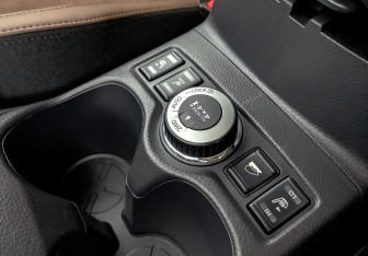 Подержанный автомобиль Nissan X-Trail 2021 года (26 фото)