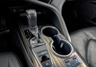 Подержанный автомобиль Toyota Camry Sedan 2019 года (29 фото)