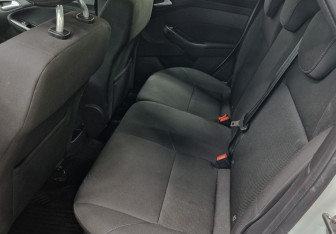 Подержанный автомобиль Ford Focus Hatchback 2018 года (17 фото)