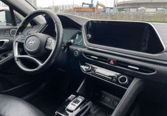 Подержанный автомобиль Hyundai Sonata 2019 года (9 фото)
