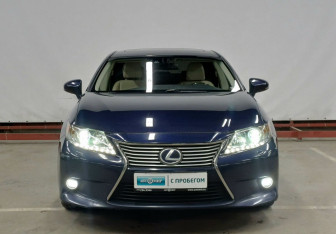 Подержанный автомобиль Lexus ES 2014 года (2 фото)