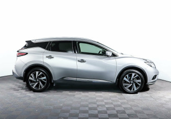 Подержанный автомобиль Nissan Murano Suv 2021 года (4 фото)