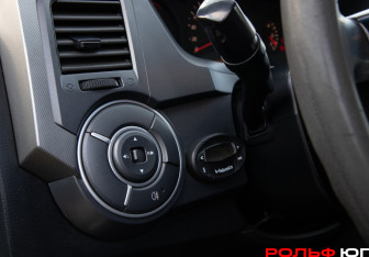 Подержанный автомобиль SsangYong Kyron 2012 года (13 фото)