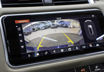 Подержанный автомобиль Land Rover Range Rover Sport 2021 года (25 фото)