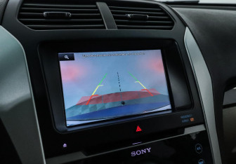 Подержанный автомобиль Ford Explorer 2015 года (10 фото)