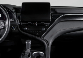 Подержанный автомобиль Toyota Camry Sedan 2023 года (13 фото)