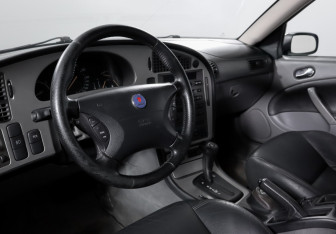 Подержанный автомобиль Saab 9-5 Sedan 2003 года (14 фото)