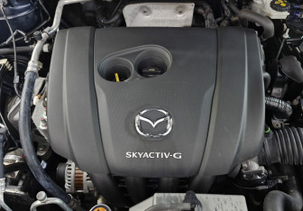 Подержанный автомобиль Mazda CX-5 2021 года (9 фото)