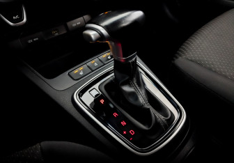 Подержанный автомобиль Kia Rio Hatchback 2021 года (27 фото)