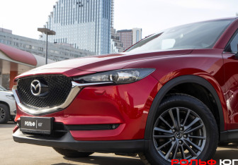 Подержанный автомобиль Mazda CX-5 2019 года (19 фото)