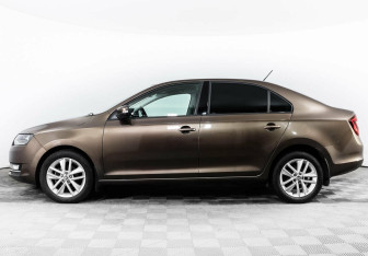 Подержанный автомобиль Skoda Rapid Liftback 2018 года (3 фото)