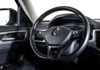 Подержанный автомобиль Volkswagen Teramont 2018 года (16 фото)