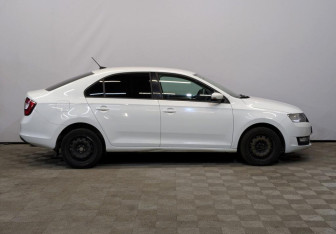 Подержанный автомобиль Skoda Rapid Liftback 2019 года (4 фото)