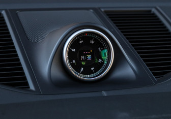 Подержанный автомобиль Porsche Macan 2014 года (22 фото)