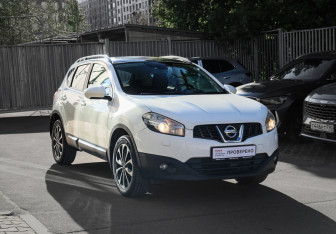 Подержанный автомобиль Nissan Qashqai 2011 года (3 фото)