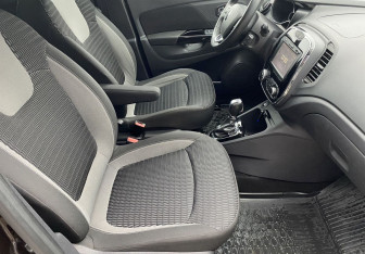 Подержанный автомобиль Renault Kaptur 2017 года (9 фото)