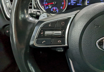 Подержанный автомобиль Kia Ceed Wagon 2020 года (27 фото)