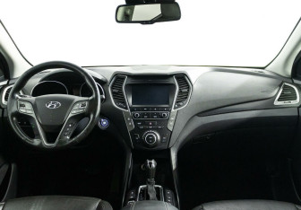 Подержанный автомобиль Hyundai Santa Fe 2017 года (6 фото)