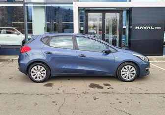 Подержанный автомобиль Kia Ceed Hatchback 2018 года (4 фото)