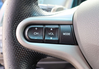Подержанный автомобиль Honda Civic Sedan 2008 года (16 фото)