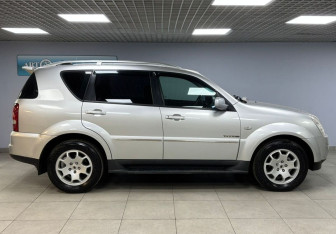Подержанный автомобиль SsangYong Rexton 2011 года (4 фото)