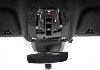 Подержанный автомобиль Audi e-tron 2021 года (23 фото)