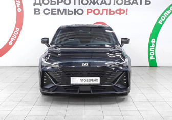 Подержанный автомобиль Changan UNI-V 2024 года (2 фото)