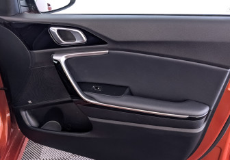 Подержанный автомобиль Kia Ceed Wagon 2021 года (25 фото)