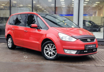 Подержанный автомобиль Ford Galaxy 2007 года (3 фото)