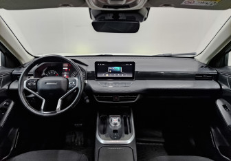 Подержанный автомобиль Haval Jolion 2022 года (14 фото)