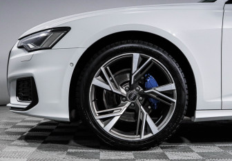 Подержанный автомобиль Audi A6 Sedan 2019 года (15 фото)