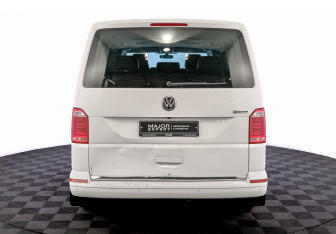 Подержанный автомобиль Volkswagen Multivan 2018 года (6 фото)