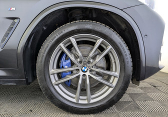 Подержанный автомобиль BMW X3 2020 года (18 фото)
