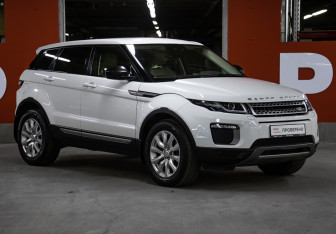 Подержанный автомобиль Land Rover Range Rover Evoque 2017 года (3 фото)