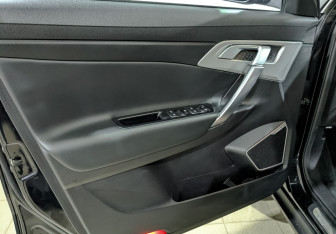 Подержанный автомобиль Geely Atlas 2018 года (19 фото)