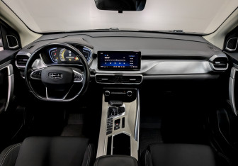 Подержанный автомобиль Geely Coolray 2022 года (14 фото)