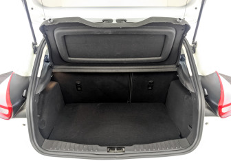 Подержанный автомобиль Ford Focus Hatchback 2018 года (10 фото)