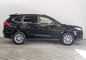 Подержанный автомобиль Haval M6 2023 года (4 фото)