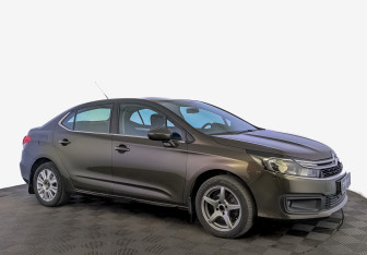 Подержанный автомобиль Citroen C4 Sedan 2017 года (3 фото)
