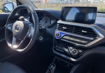 Подержанный автомобиль Changan Alsvin 2024 года (9 фото)