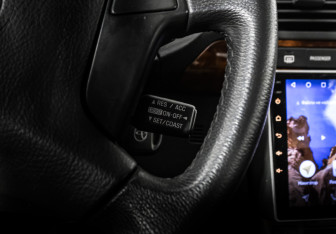 Подержанный автомобиль Toyota Avensis Sedan 2004 года (16 фото)