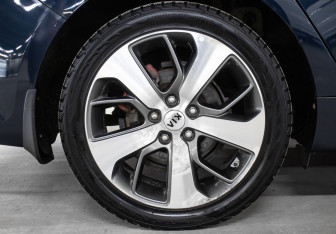 Подержанный автомобиль Kia Optima Sedan 2017 года (27 фото)