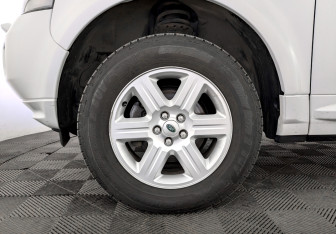 Подержанный автомобиль Land Rover Freelander 2013 года (18 фото)