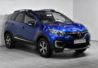 Подержанный автомобиль Renault Kaptur 2022 года (3 фото)