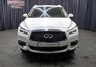 Подержанный автомобиль Infiniti QX60 2019 года (2 фото)