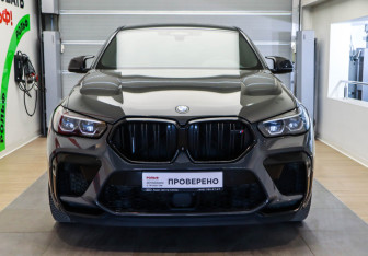 Подержанный автомобиль BMW X6 M 2021 года (2 фото)