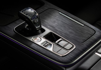 Подержанный автомобиль GAC GS8 2023 года (19 фото)