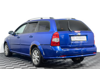 Подержанный автомобиль Chevrolet Lacetti Wagon 2009 года (7 фото)
