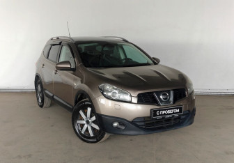 Подержанный автомобиль Nissan Qashqai+2 2012 года (3 фото)