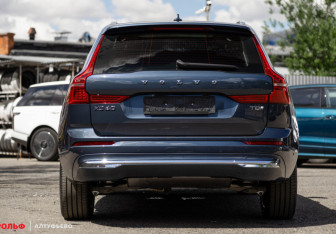 Новый Volvo XC60 2025 (5 фото)